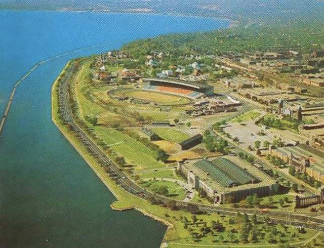 Vue aérienne du secteur riverain de Toronto dans les années 1960